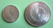 2 Pièces Argent une Hercule 50 Fr 1974 et une 5 Fr la 50 sortie du sac d'origine