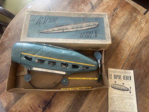Rare ballon dirigeable - rare,