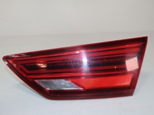 feu arrière intérieur droit