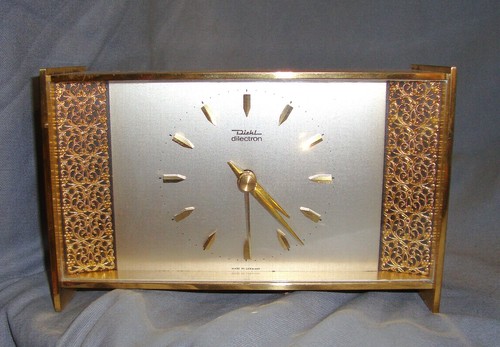 Horloges de bureau et de cheminée