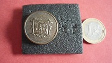 BOUTON METAL  /  * LIVREE