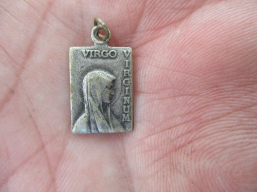 Ancienne médaille religieuse