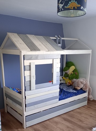 Lit cabane rustique enfant