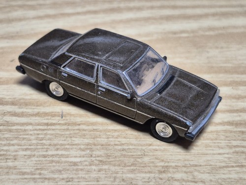 Voiture miniature peugeot 604 - voiture,