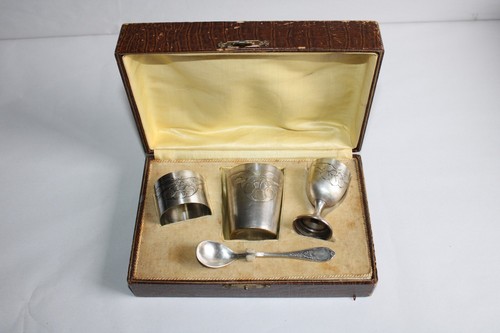Ancien coffret naissance - de, en