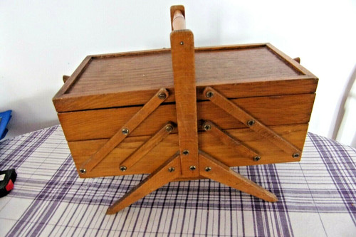 Ancienne petite travailleuse - petite,