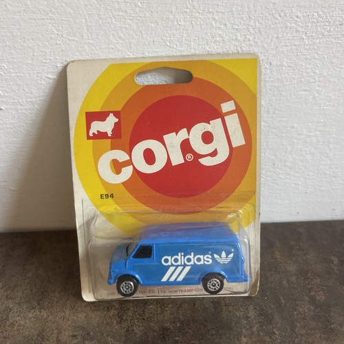 Corgi e94 adidas chevrolet - e94,