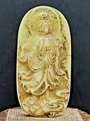Ancienne statue suspendue - , de