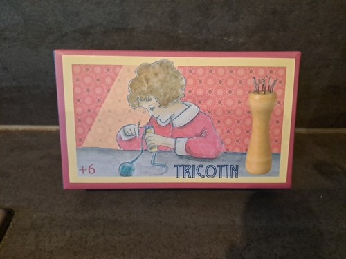 Tricotin bois dans boîte - en,