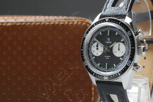 Mint w case - mint+++, yema