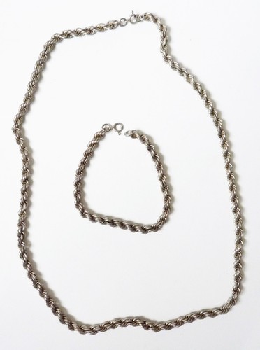 Chaine sautoir collier - , et
