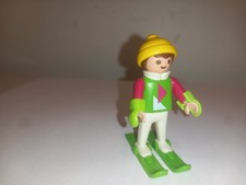 playmobil figurine enfant skieur sport hivers montagne ski gants aventure