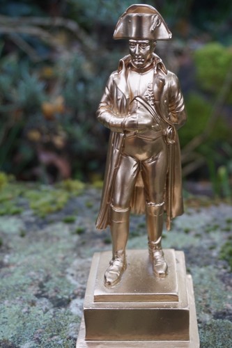 Re0005 figurine - ,