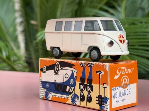 Tekno volkswagen ambulance - ambulance, nr