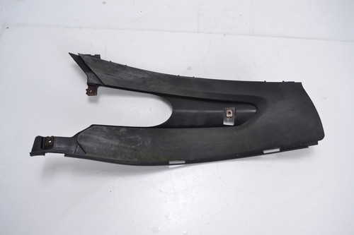 Carénage latéral droit