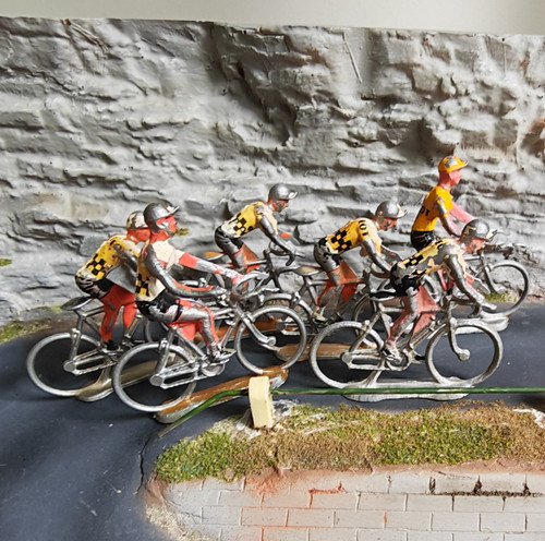 Cycliste miniature 32e - cycliste,
