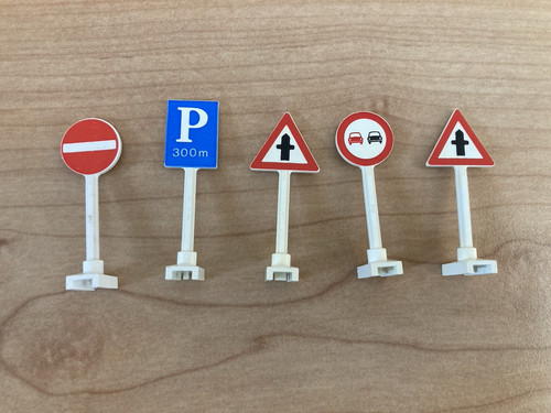 Lego vintage road signs