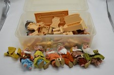 Jouet ancien Blanche neige et les 7 nains chaumière années 90 SIMBA TOYS DISNEY