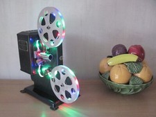 Unique KODASCOPE 30 Projecteur 8 mm de Ciné Transformé en Lampe LED Multicolore