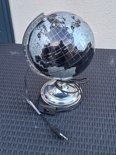 Globe terrestre lumineux