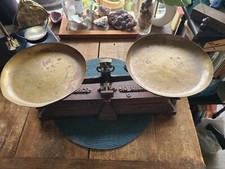 Ancienne balance Roberval fonte plateau cuivre ou laiton- 10 kg 
