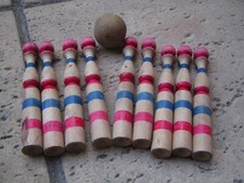 jeu ancien de 9 quilles en