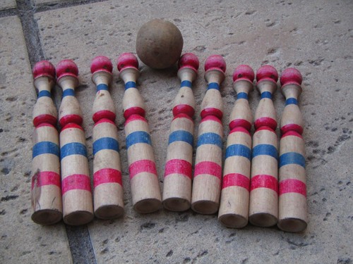 Jeu ancien quilles en - de,