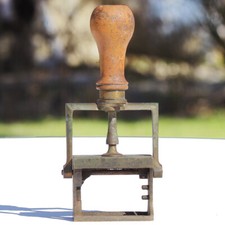 Ancien tampon encreur