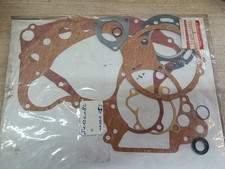 UN KIT JOINTS ORIGINE NEUF