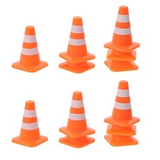  16 mini-cônes : petits