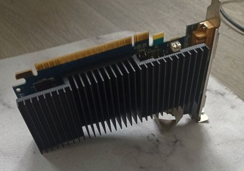 Carte graphique geforce g210 - carte,