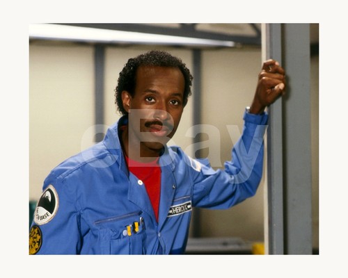 Star cops erick ray evans - cops,