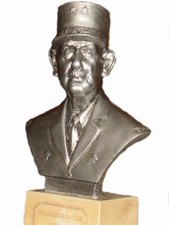 Buste  du Général De Gaulle**