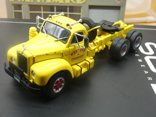 Camion semi mack - semi, serie
