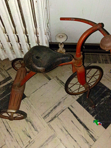 Vintage metal ride tricycle - metal, ride-on