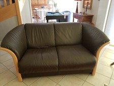 Canapé 2 places Vintage, cuir marron, excellent état, L161 H79 P93 H assise 46