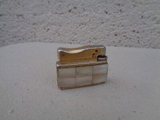 Ancien briquet sarome nacre