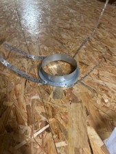 Support plancher pour conduit de cheminée