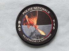 ANCIEN ECUSSON BAC VILLENEUVE LA GARENNE - OBSOLETE