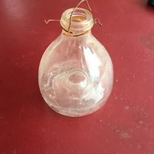 Ancien piège à guêpes en