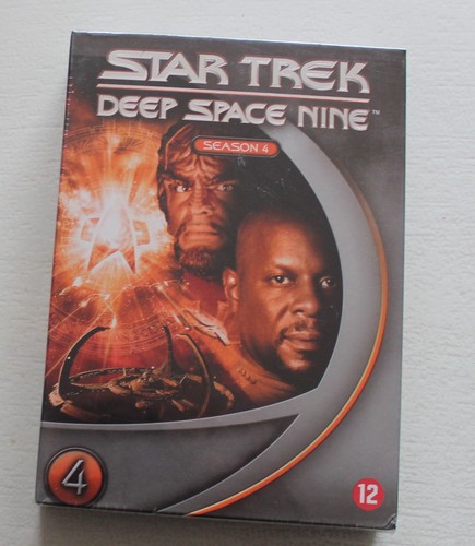 Star trek deep space - trek, nine