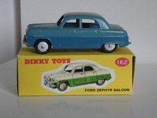 Voiture miniature DINKY TOYS
