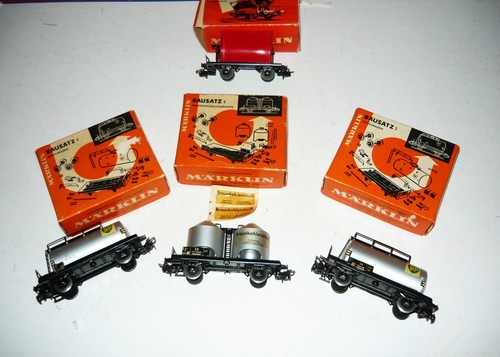 Marklin 4 anciens wagons - ,