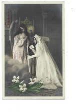 FANTAISIE - JEUNE COMMUNIANTE ET ANGE DANS UNE EGLISE