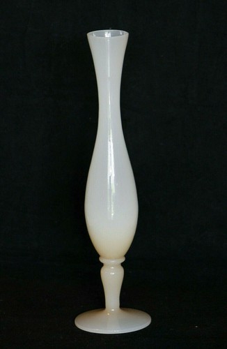 Long vase opaline rose
