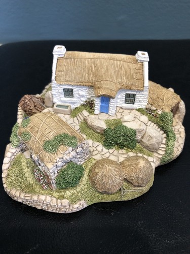 Lilliput lane cottage england - lilliput,