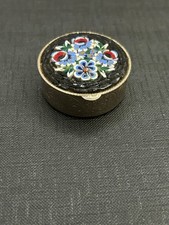 Boite à pilules ancienne