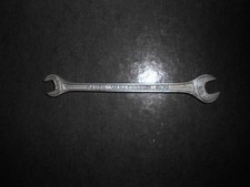 clé plate facom scientific