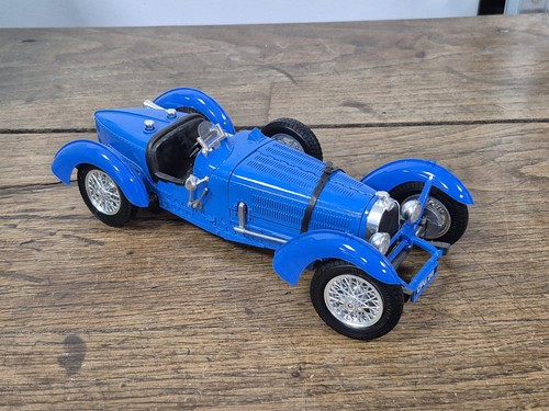 Voiture miniature bugatti type - miniature,