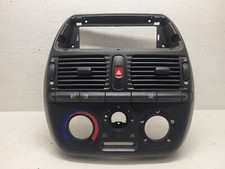 Façade grille aération centrale tableau de bord pour fiat bravo 3 portes essence